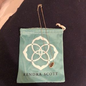 Kendra Scott necklace
